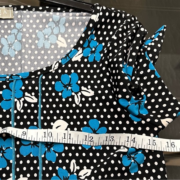 Laura Petite Top mixed pattern - Picture 2 of 4